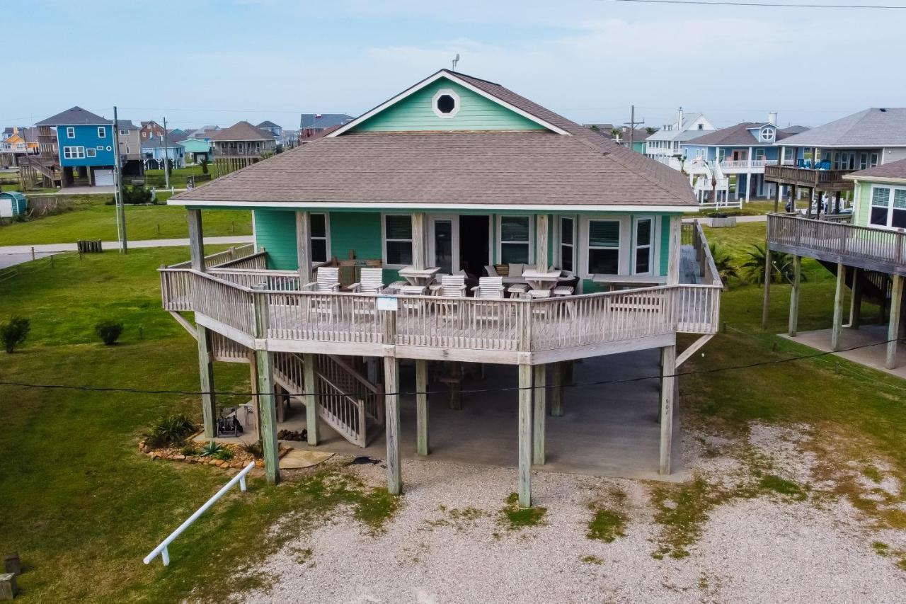 Beachslapped Bolivar Peninsula 외부 사진