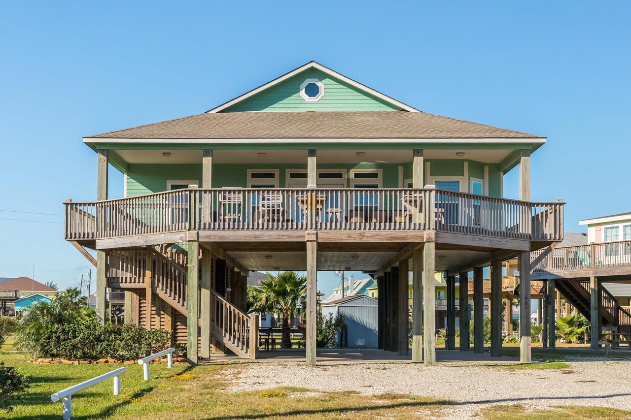 Beachslapped Bolivar Peninsula 외부 사진